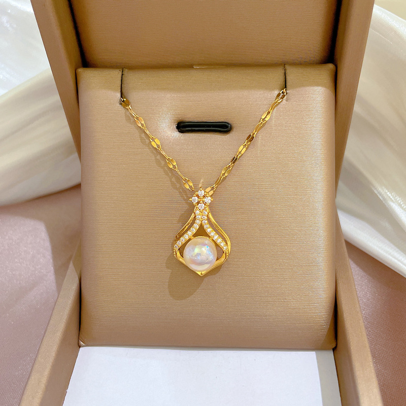 Collana da donna elegante con  - Pearl Trim Chain recensione e prezzo